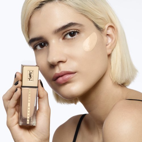 YVES SAINT LAURENT Touche Eclat Le Teint - Fond de Teint YVES SAINT LAURENT Touche Eclat Le Teint - Fond de Teint